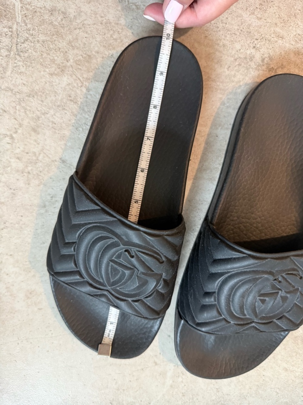 Authentic Gucci Matelasse Black Logo Slide Sandals - Women Size 38 / 7.5 - Picture 10 of 10